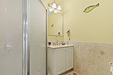 29-IH-Bathroom-3